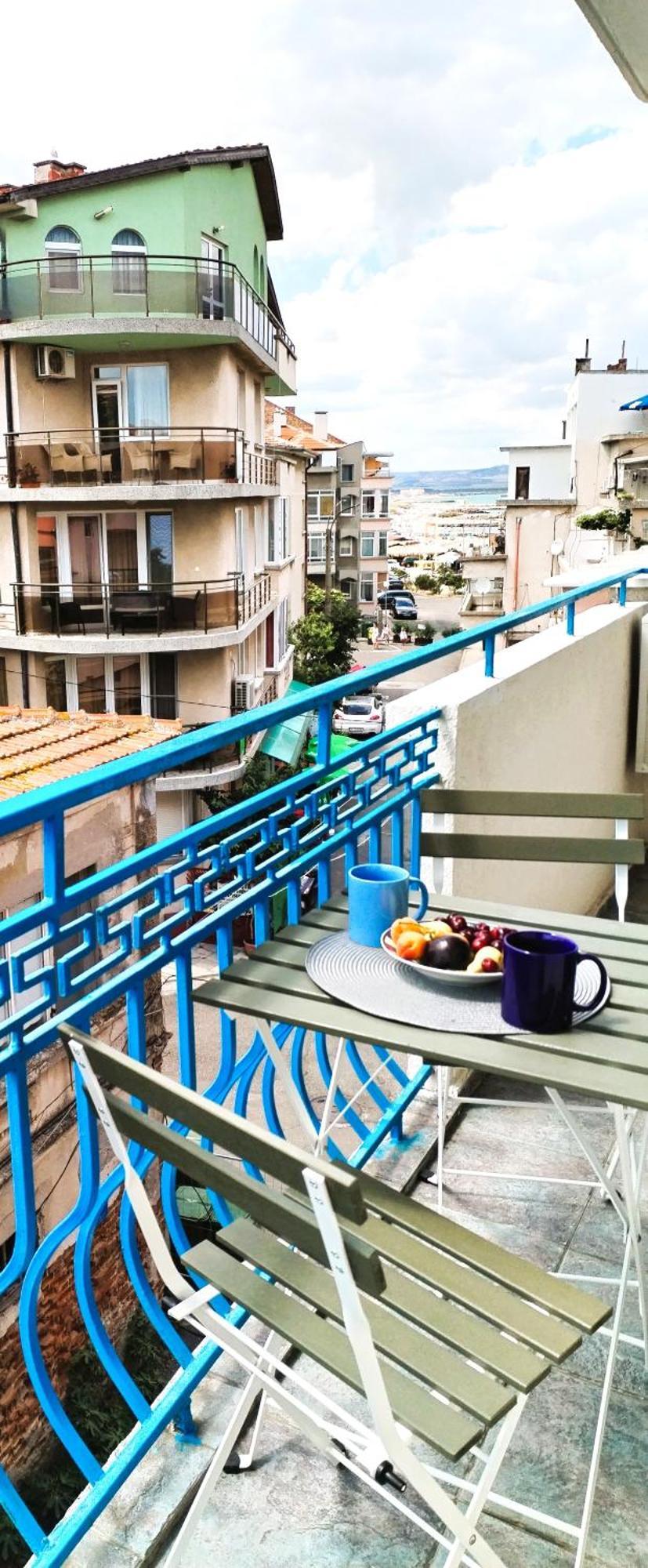Lira Sto Apartments Pomorie Exterior photo