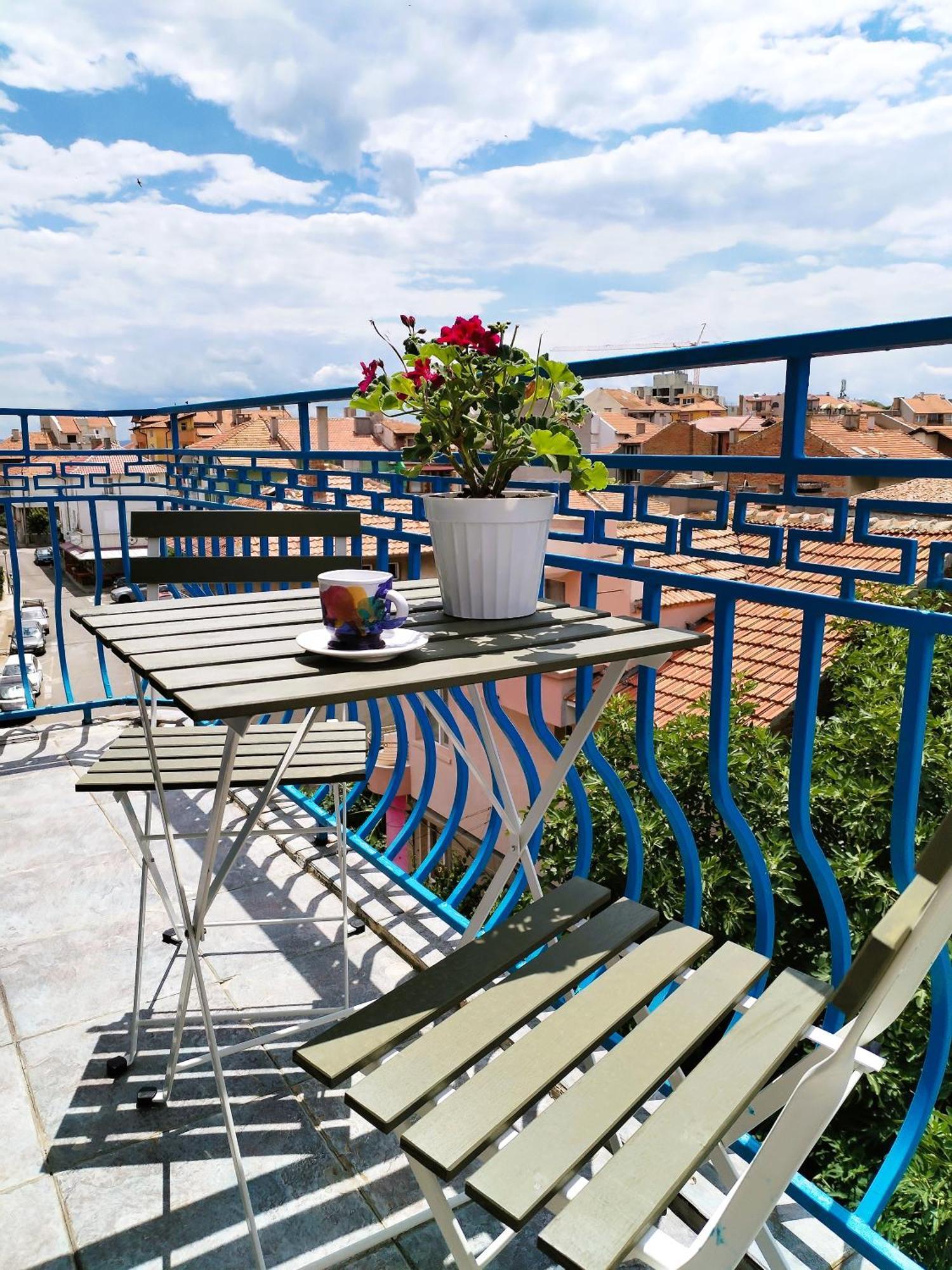 Lira Sto Apartments Pomorie Exterior photo